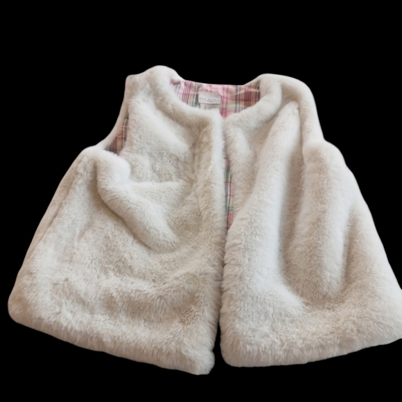 Max Studio Other - Max studio girls faux fur vest